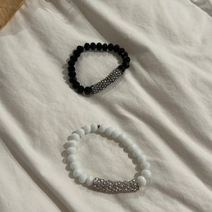 White and black stone bracelets no clasp